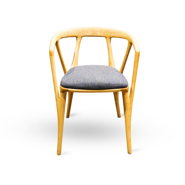Açık Ton Masif Ahşap Kumaş Sandalye – WA-S-007